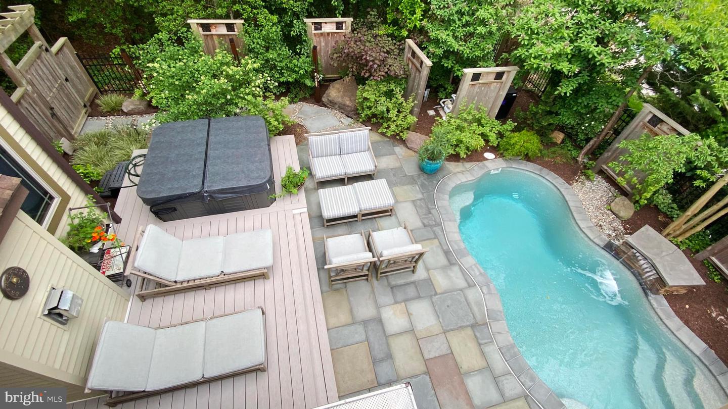 29 ELEANOR LEE Ln E REHOBOTH BEACH, DE 19971