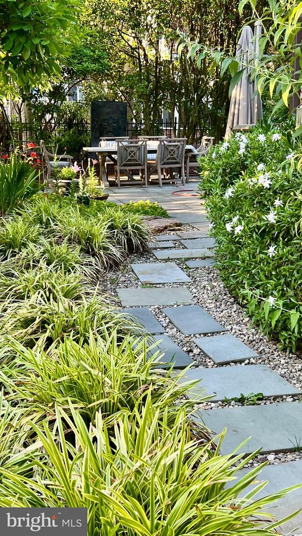 29 ELEANOR LEE Ln E REHOBOTH BEACH, DE 19971