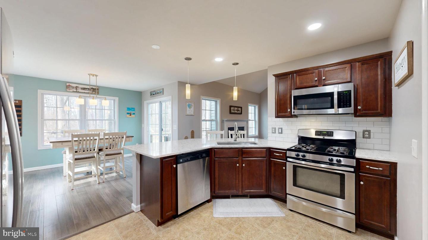 202 E BUCK Pt Rd CLAYTON, DE 19938