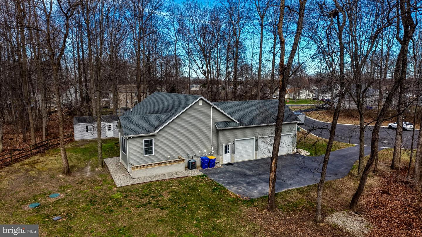 202 E BUCK Pt Rd CLAYTON, DE 19938