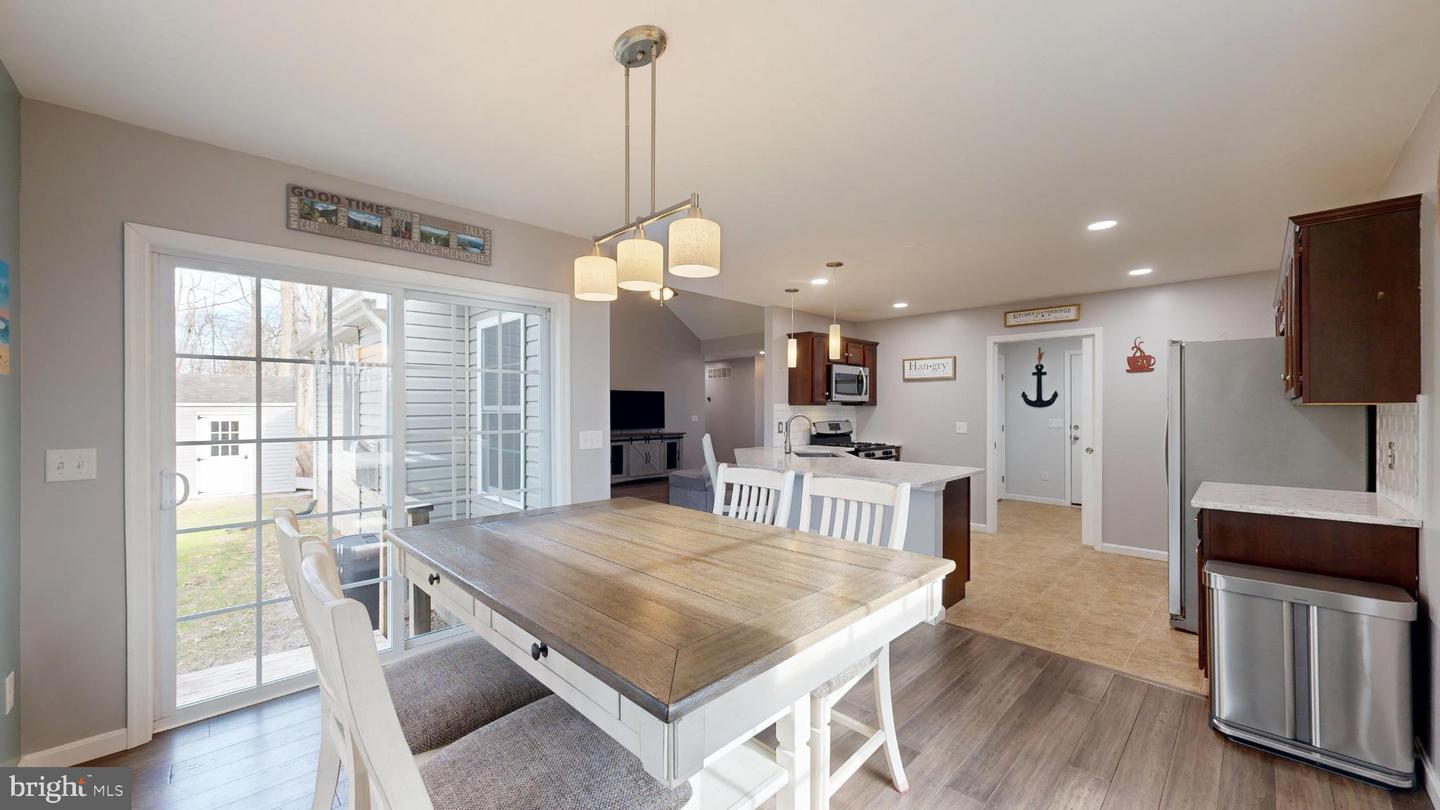 202 E BUCK Pt Rd CLAYTON, DE 19938