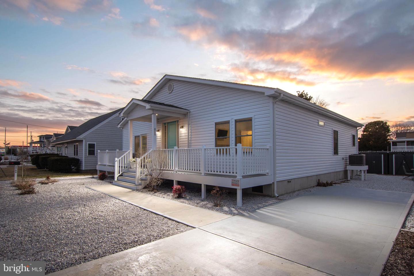 8703 COASTAL Hwy OCEAN CITY, MD 21842