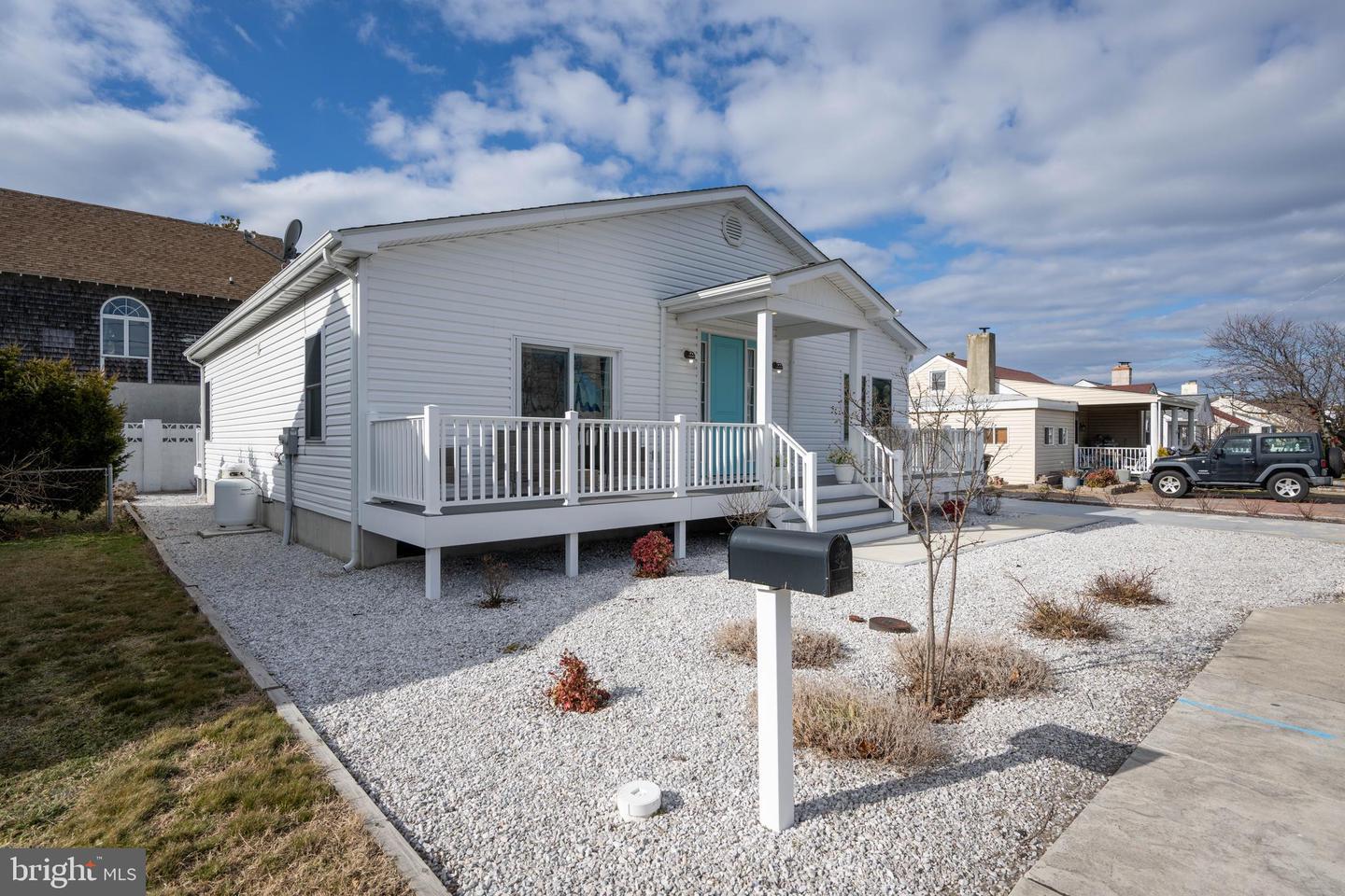 8703 COASTAL Hwy OCEAN CITY, MD 21842