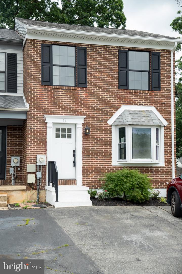 15 MACTAVISH Ct