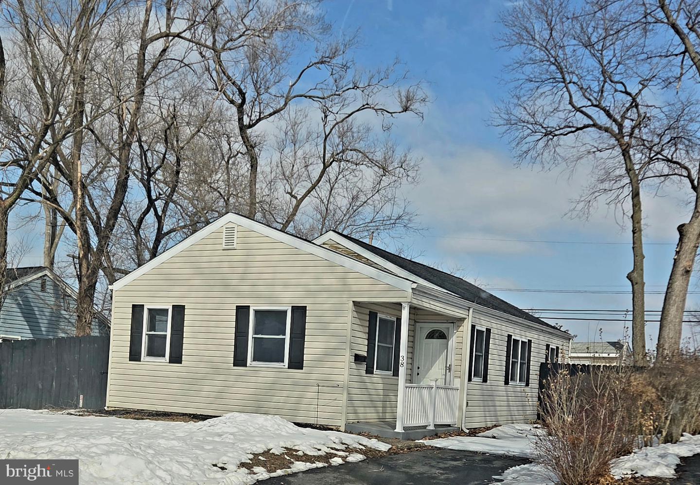 38 LEA Rd NEW CASTLE, DE 19720