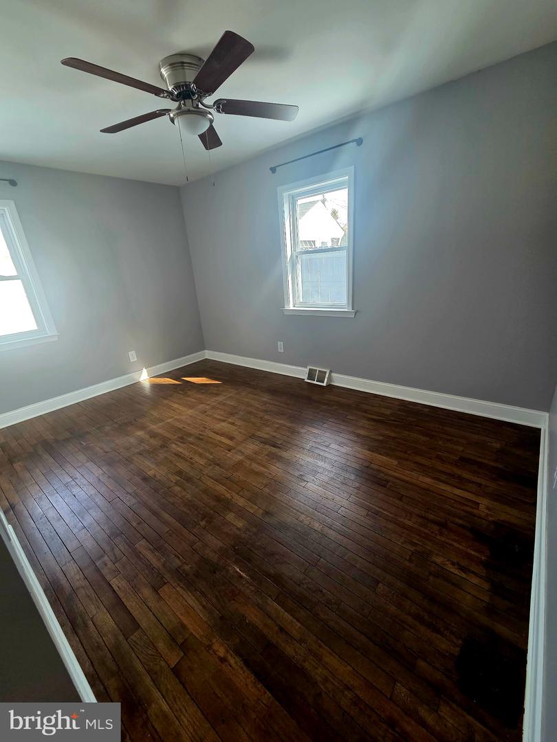 38 LEA Rd NEW CASTLE, DE 19720