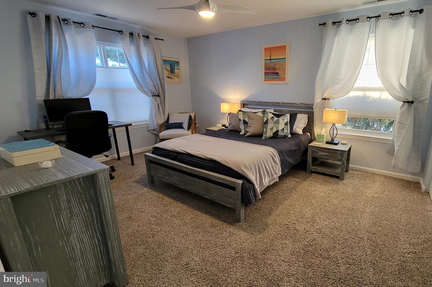 3300 SANIBEL Cir #3301 REHOBOTH BEACH, DE 19971