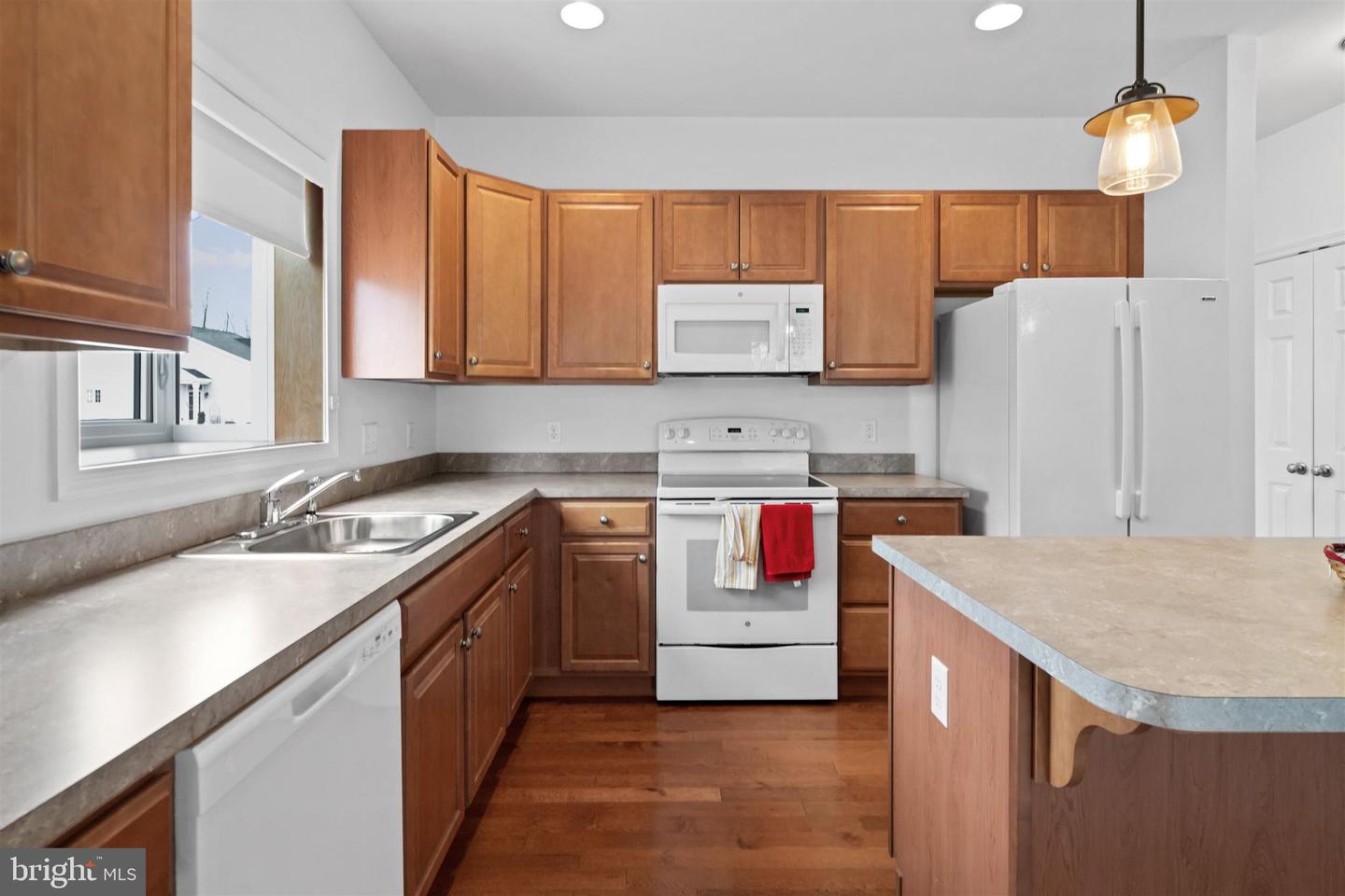 64 GRAND NATIONAL Ln NEWARK, DE 19702