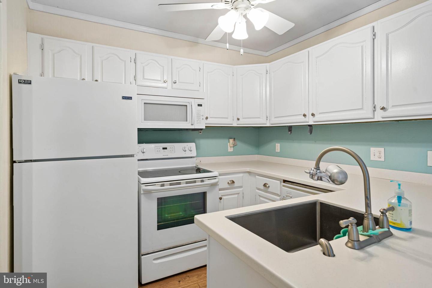 38256 HUMMINGBIRD Ln #214 SELBYVILLE, DE 19975