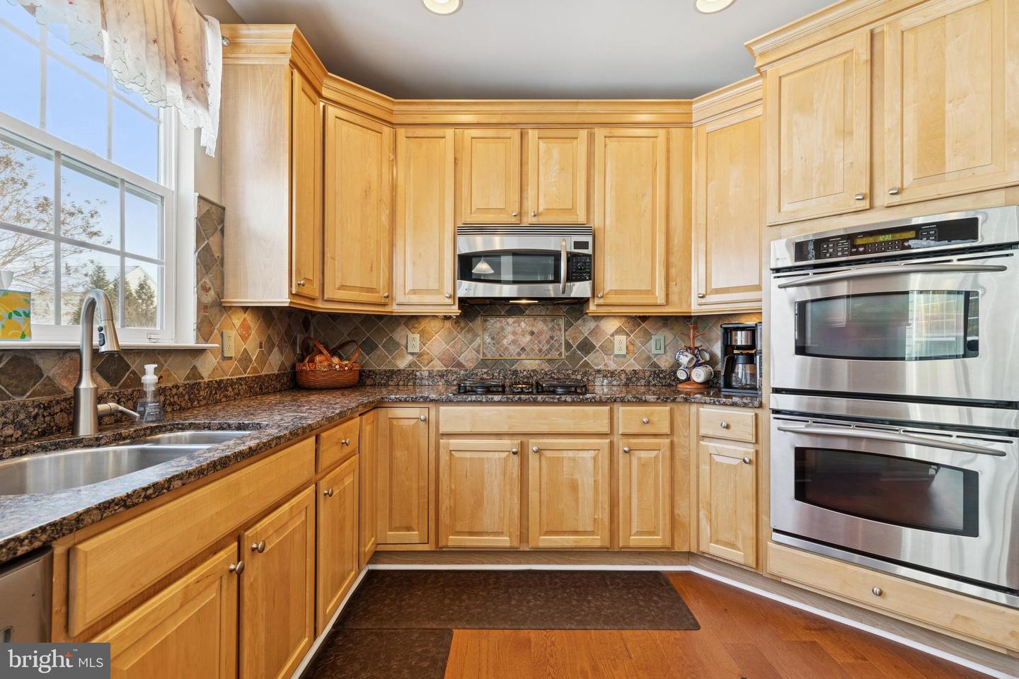 8307 BANISTER Rd SEVERN, MD 21144