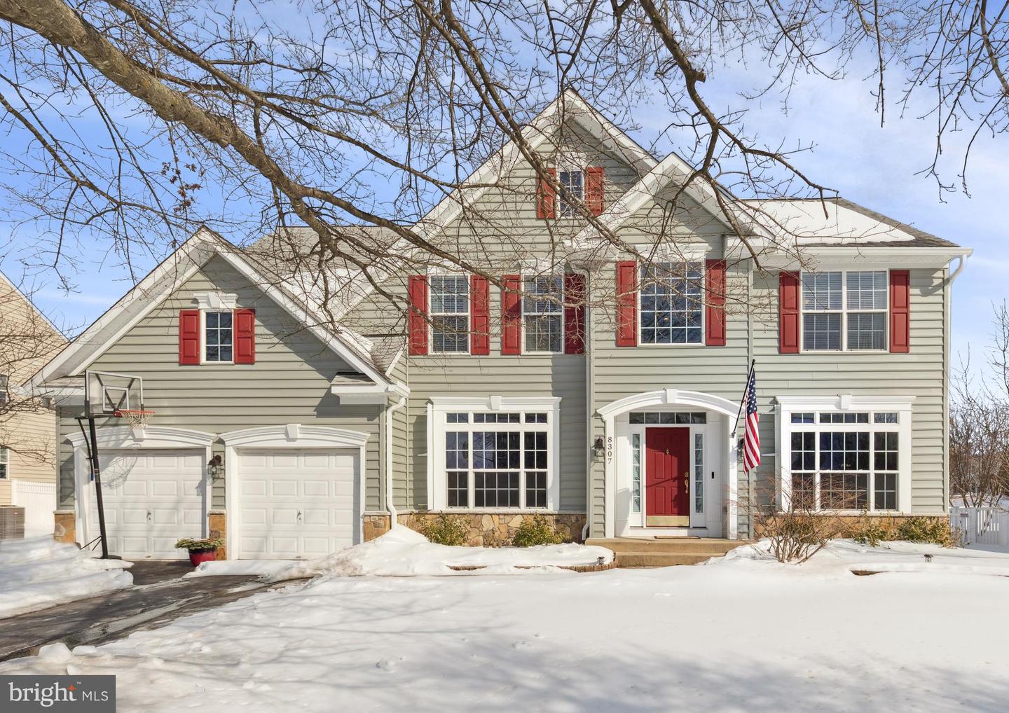 8307 BANISTER Rd SEVERN, MD 21144