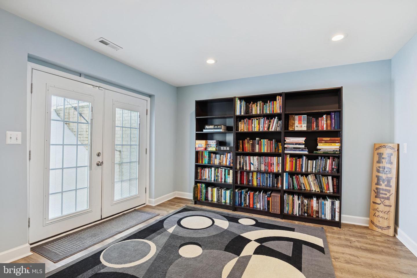 8307 BANISTER Rd SEVERN, MD 21144