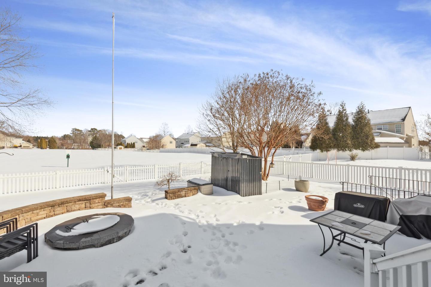 8307 BANISTER Rd SEVERN, MD 21144