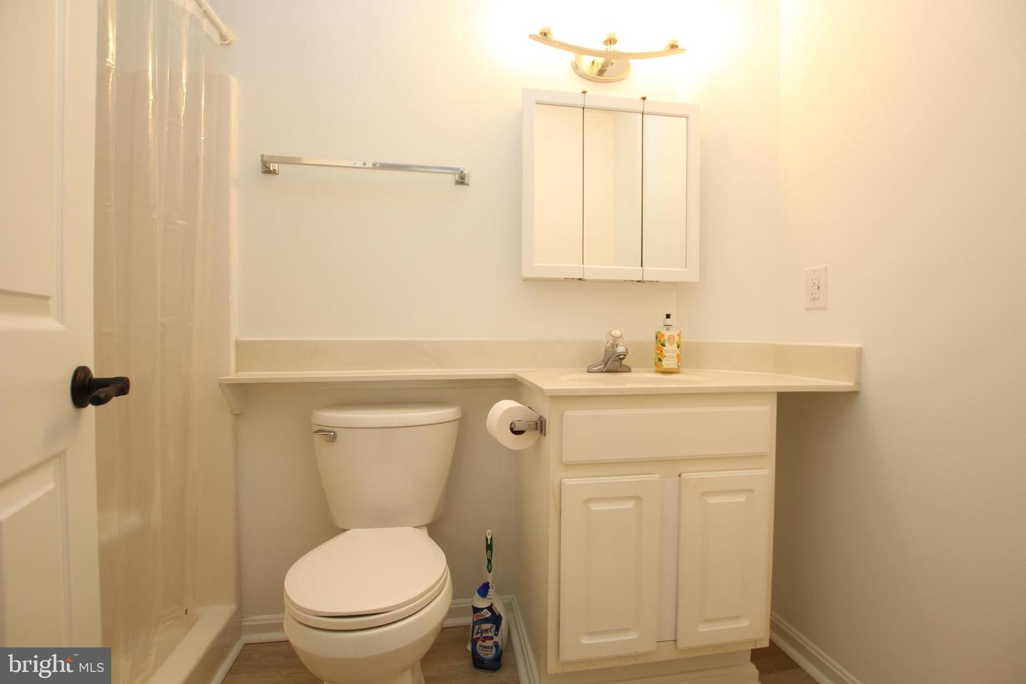 117 LAKESIDE Dr LEWES, DE 19958