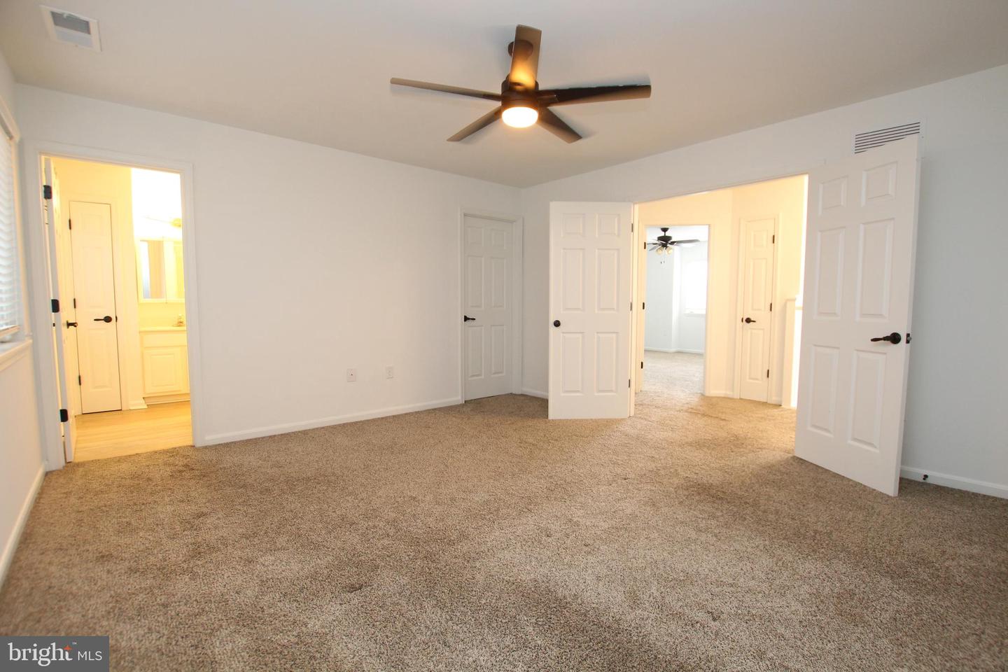 117 LAKESIDE Dr LEWES, DE 19958