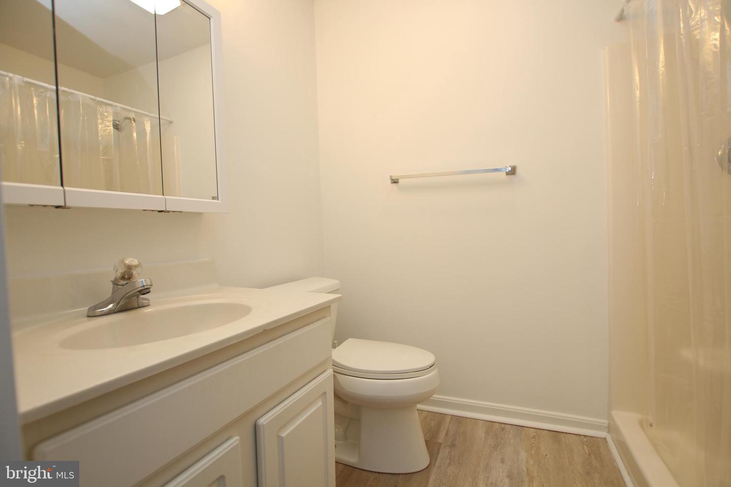 117 LAKESIDE Dr LEWES, DE 19958