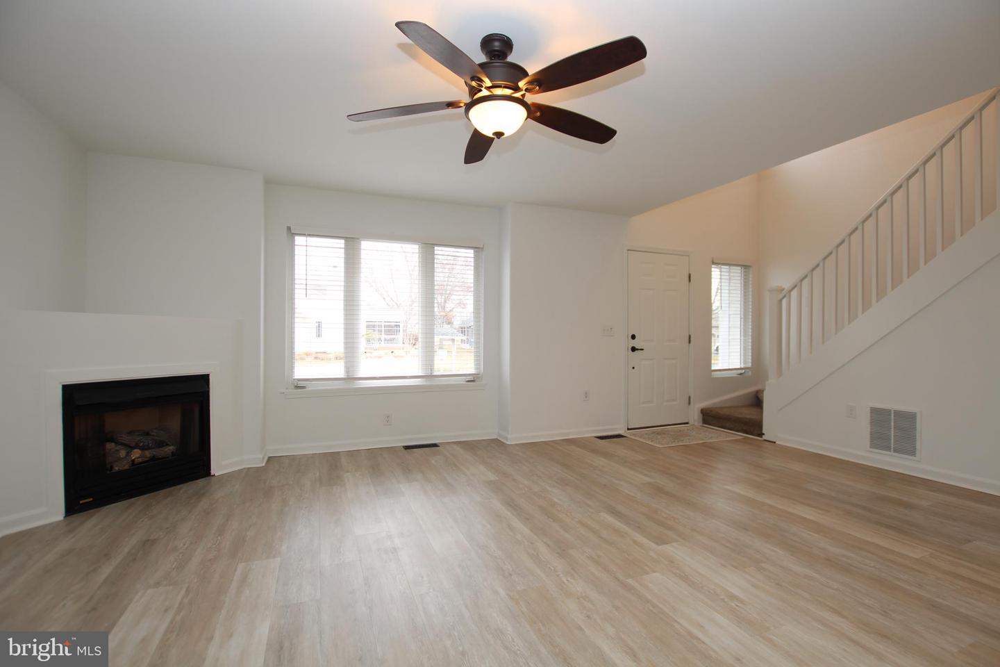 117 LAKESIDE Dr LEWES, DE 19958