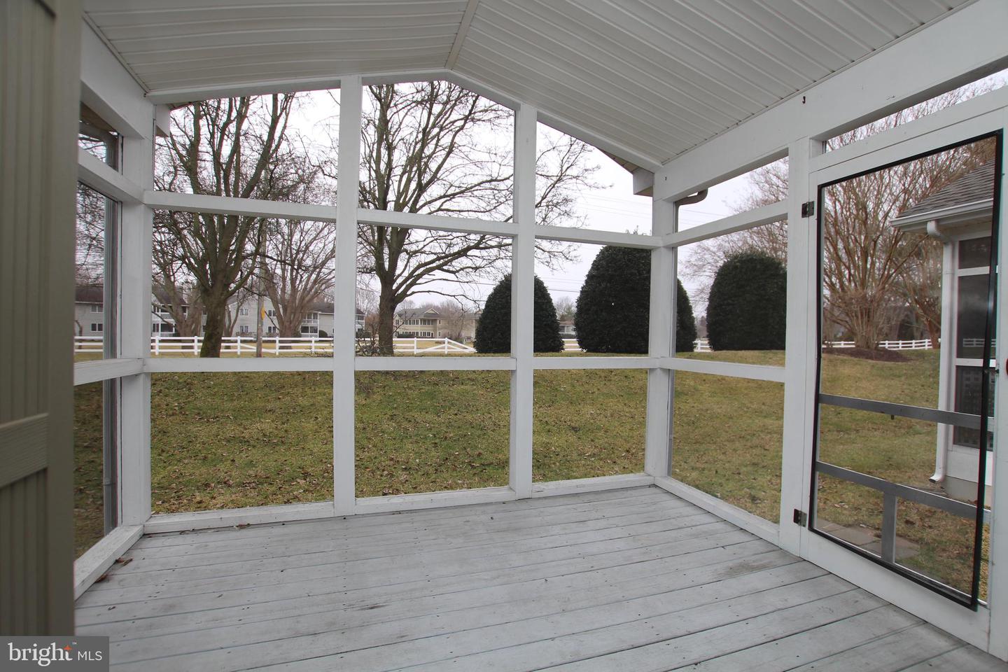 117 LAKESIDE Dr LEWES, DE 19958