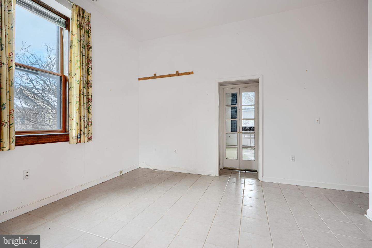 5712 ROLAND Ave #1E BALTIMORE, MD 21210