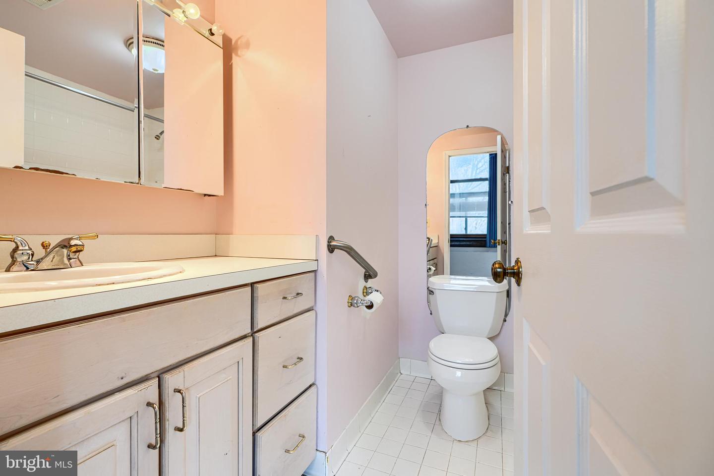 5712 ROLAND Ave #1E BALTIMORE, MD 21210