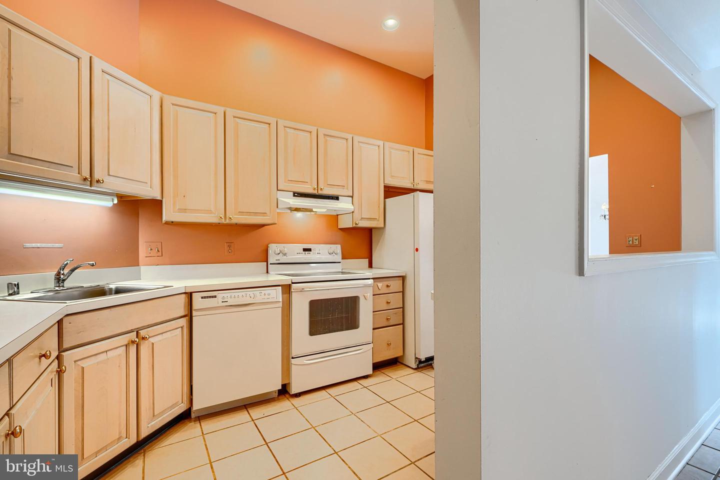 5712 ROLAND Ave #1E BALTIMORE, MD 21210