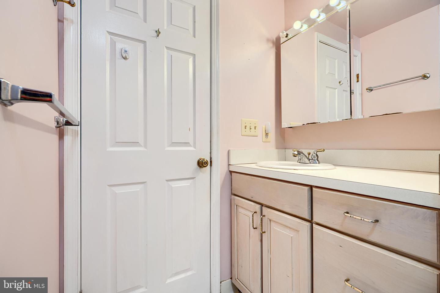 5712 ROLAND Ave #1E BALTIMORE, MD 21210