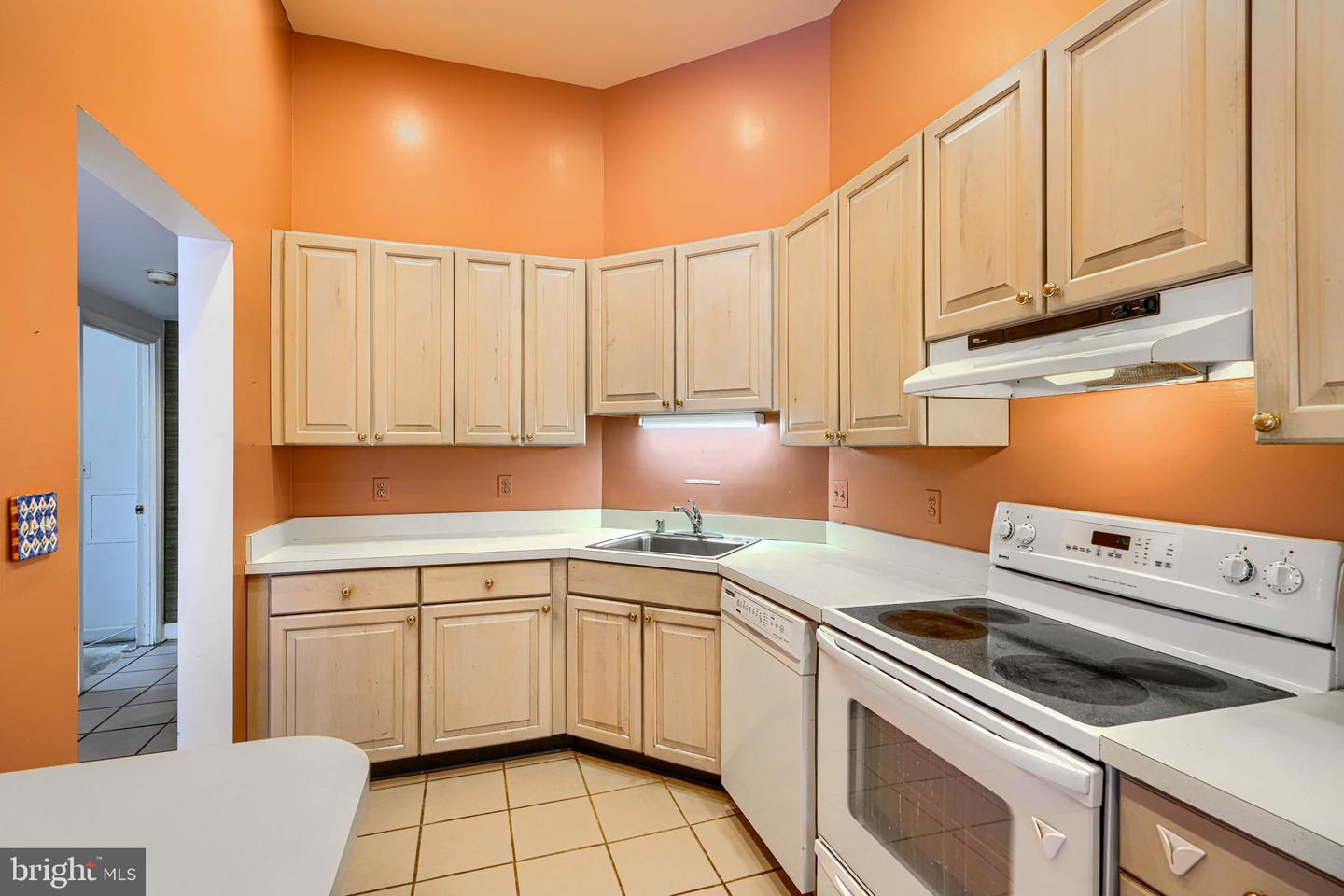 5712 ROLAND Ave #1E BALTIMORE, MD 21210