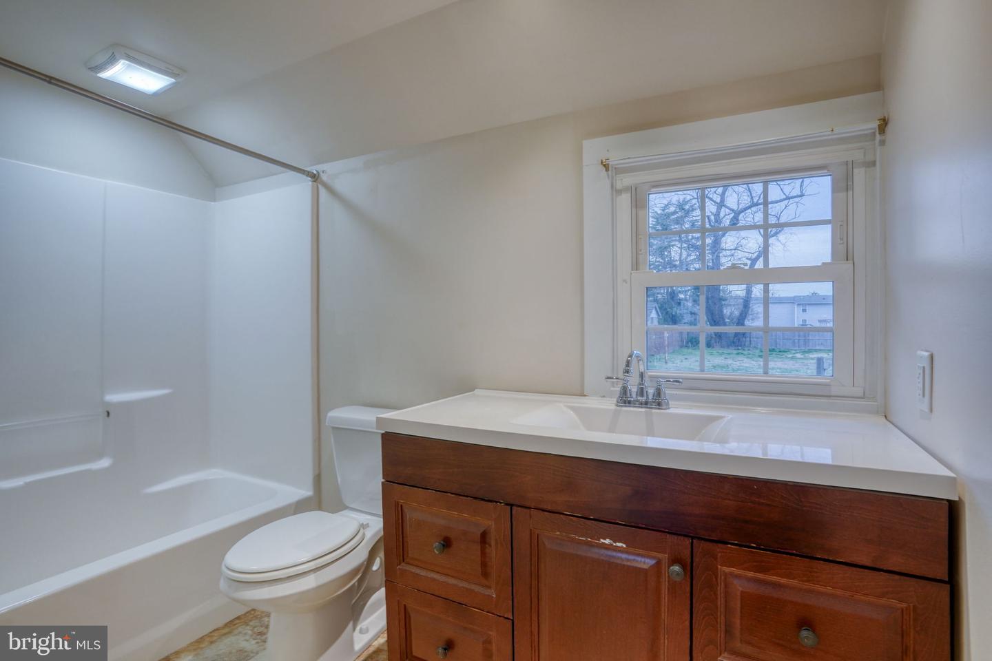 129 LAUREL Rd MILLSBORO, DE 19966