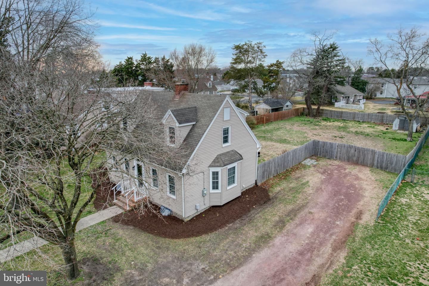 129 LAUREL Rd MILLSBORO, DE 19966