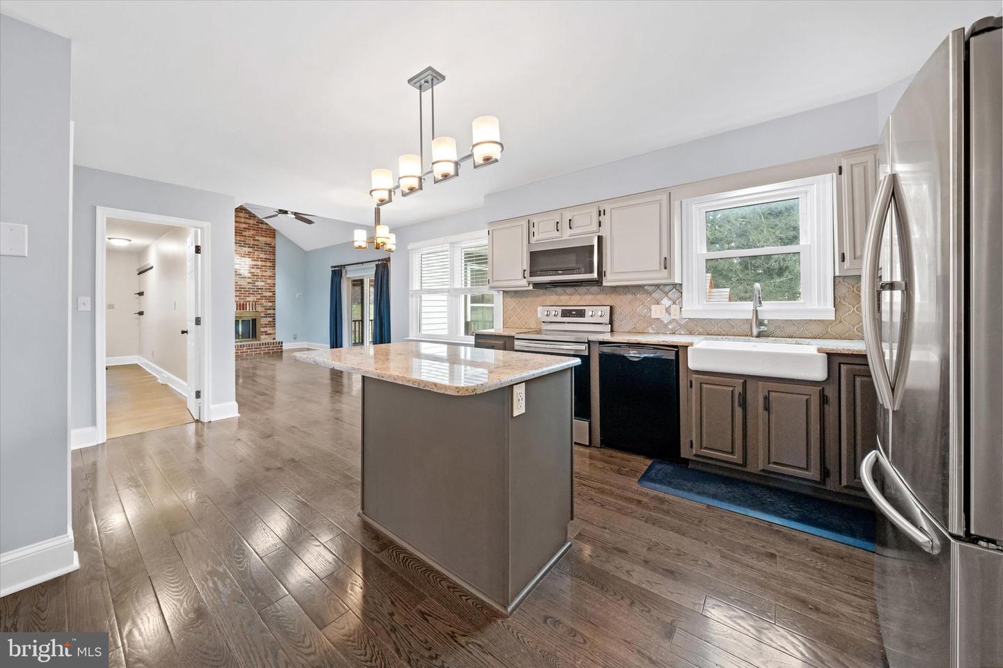 26 OLD STABLE Ln NEWARK, DE 19711