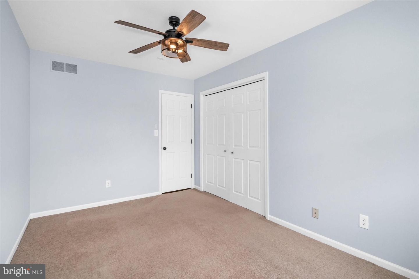 26 OLD STABLE Ln NEWARK, DE 19711