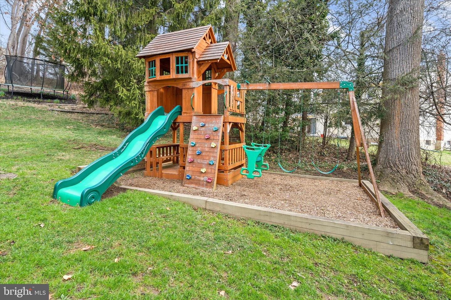 26 OLD STABLE Ln NEWARK, DE 19711