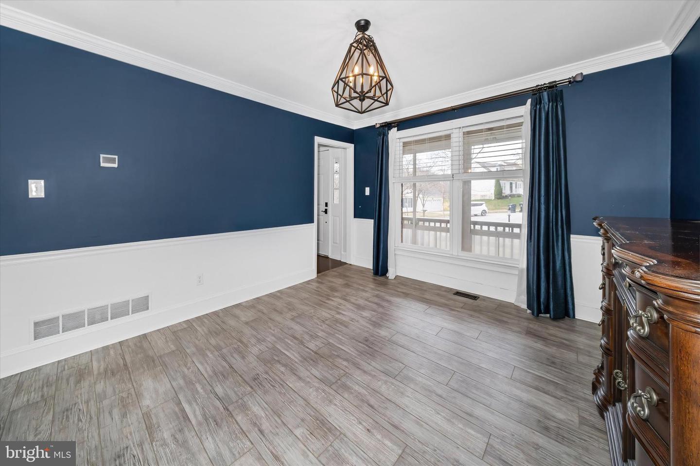 26 OLD STABLE Ln NEWARK, DE 19711